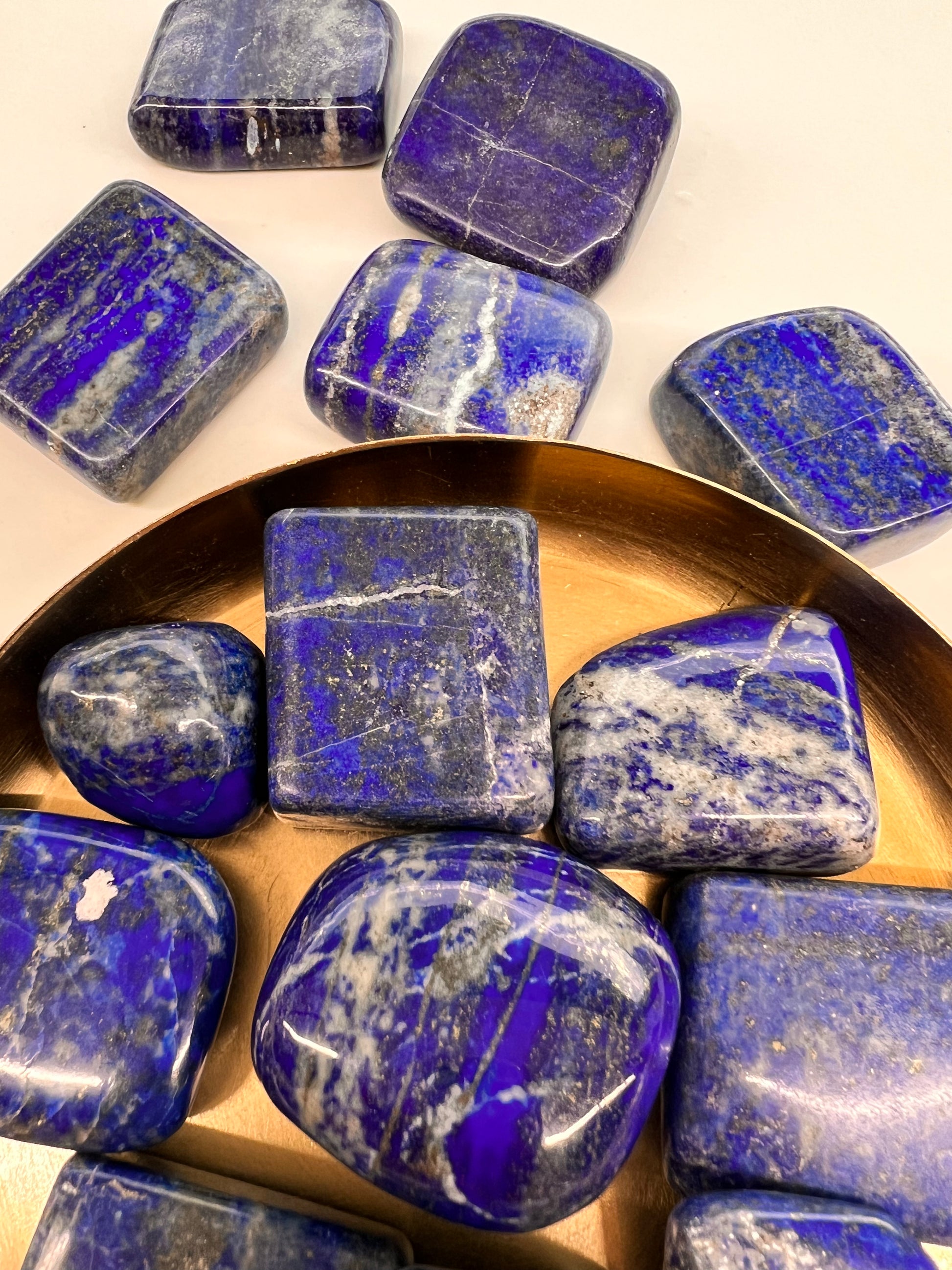 Lapislazuli Trommelstein von KLIOlogie
