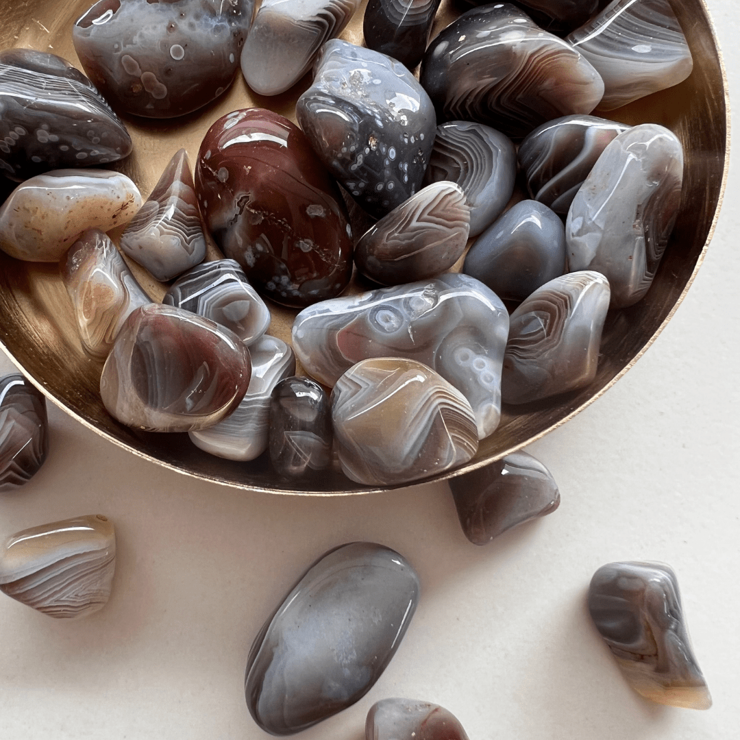 Graues Achatauge Trommelstein - KLIOlogie