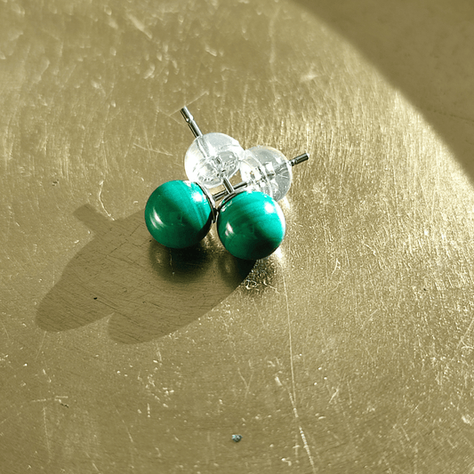 Malachit Ohrstecker - KLIOlogie