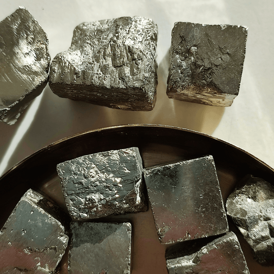 Pyrit Würfel halbpoliert - KLIOlogie